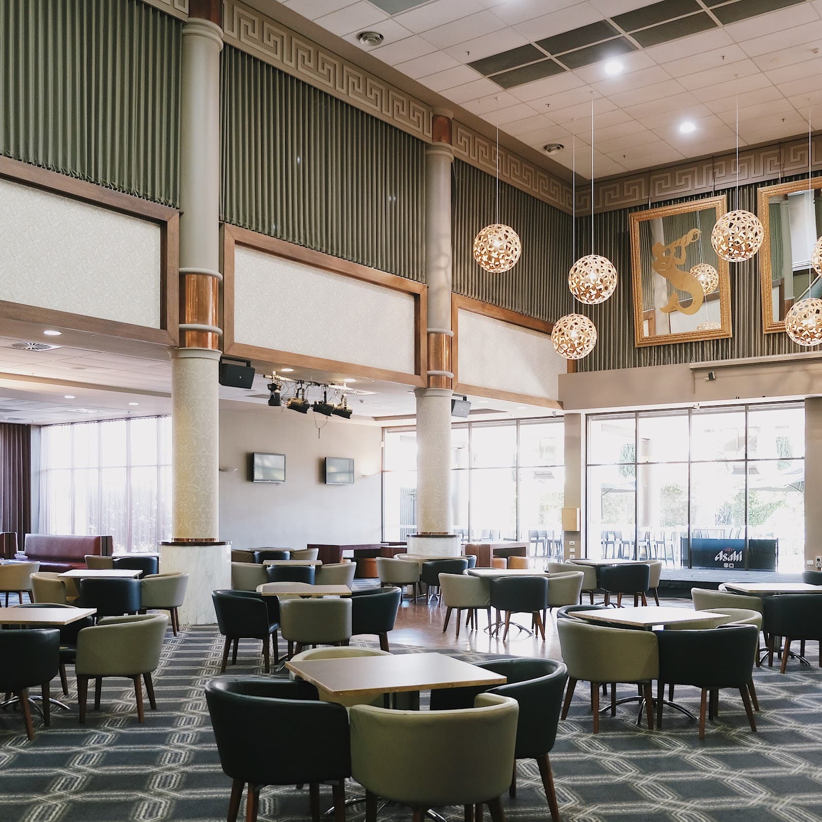 Hellenic Club of Canberra — Woden, Canberra