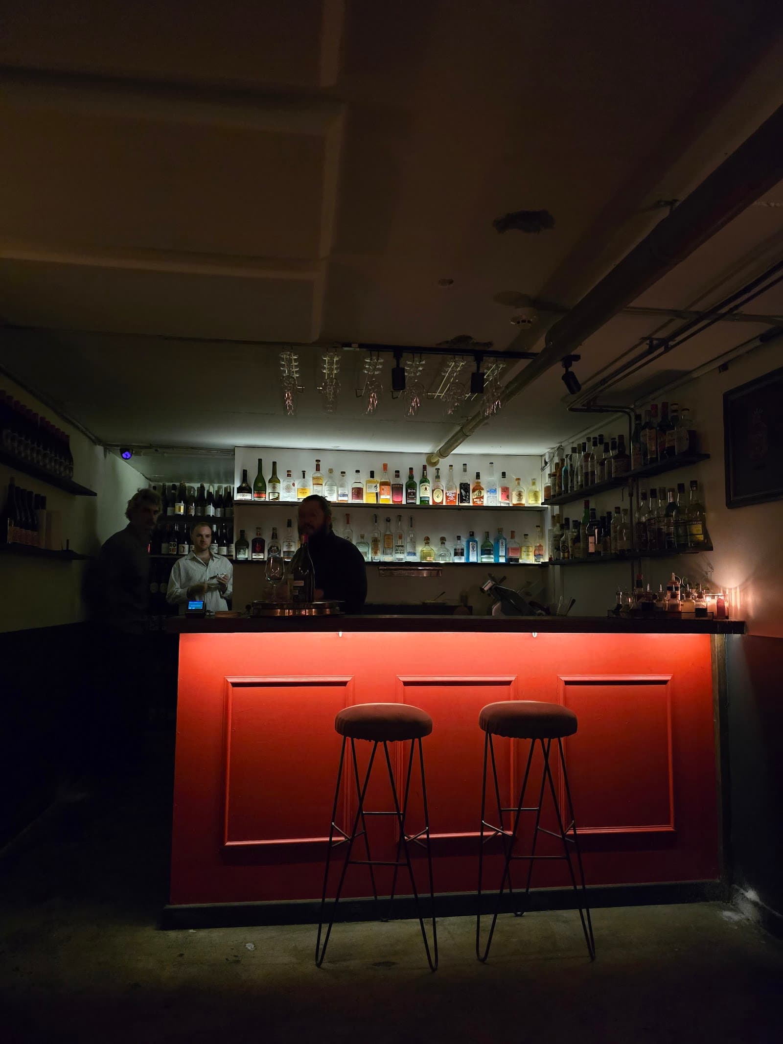 11e cave — Kingston, Canberra