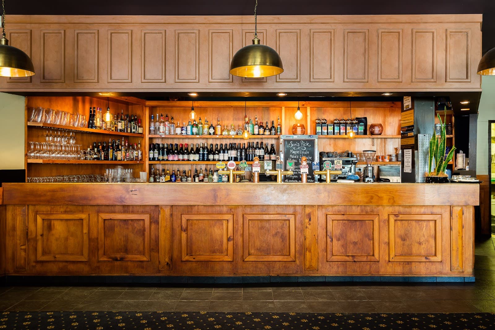 Kingston Hotel — Barton, Canberra
