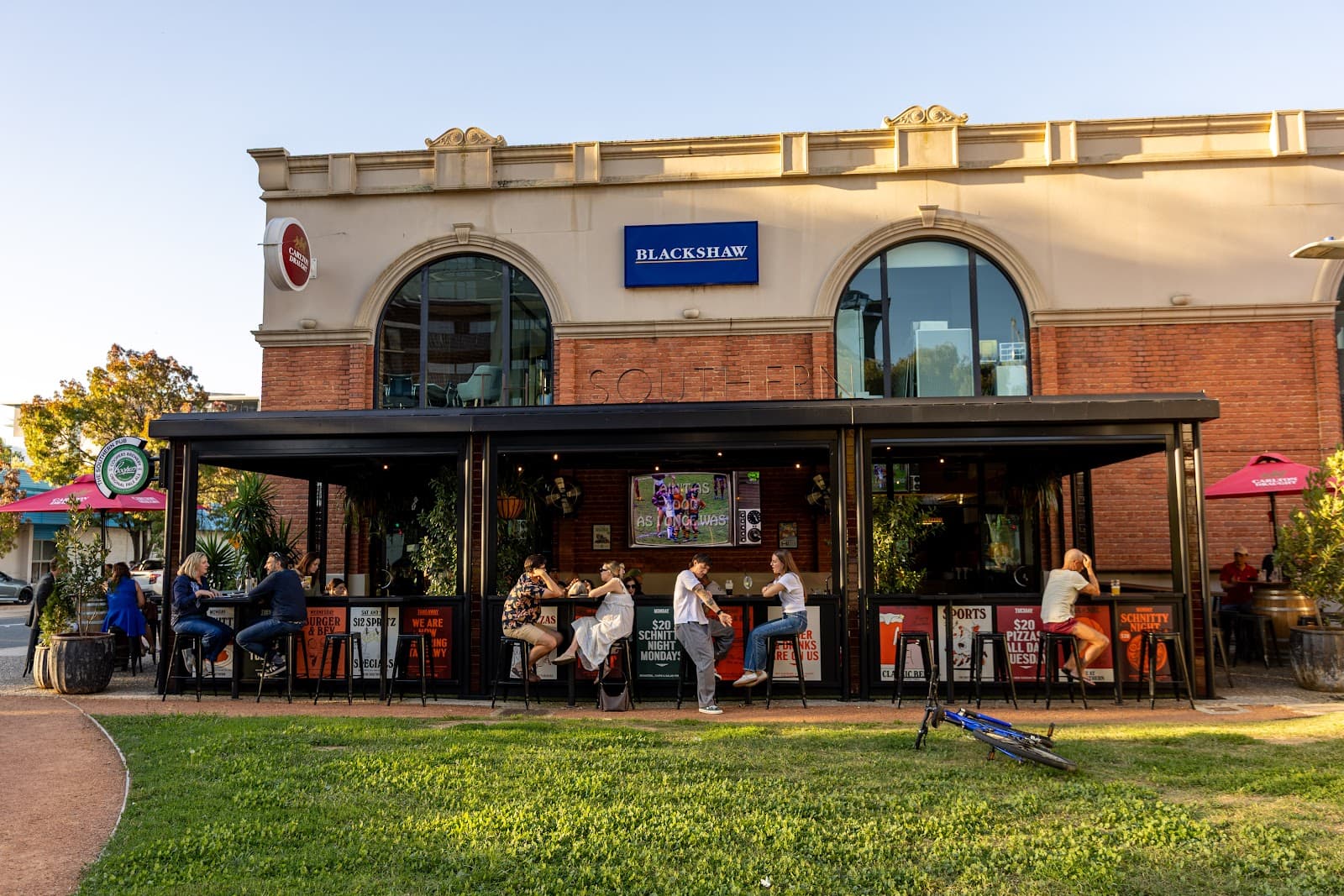 The Southern Pub — Tuggeranong, Canberra