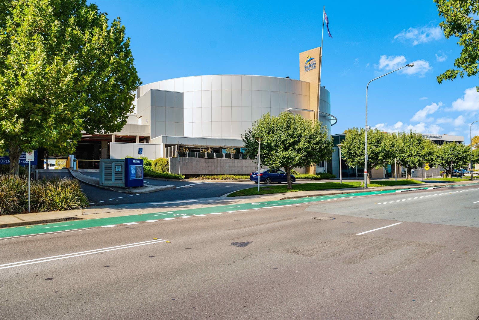 Canberra Southern Cross Club Woden — Woden, Canberra