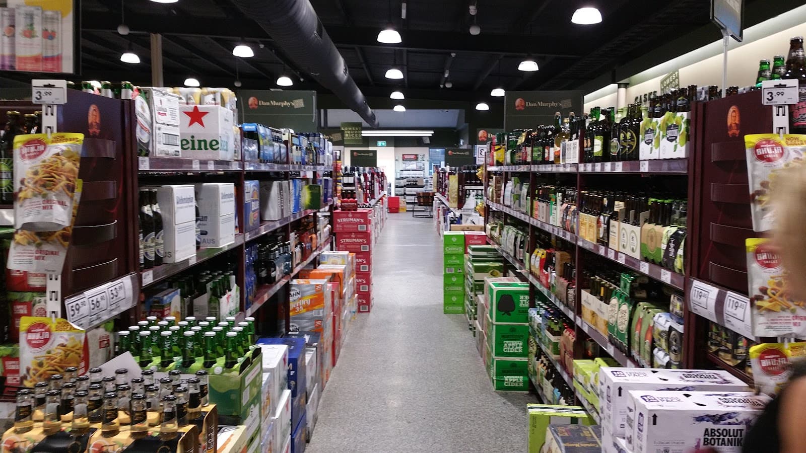 Dan Murphy's Tuggeranong — Tuggeranong, Canberra