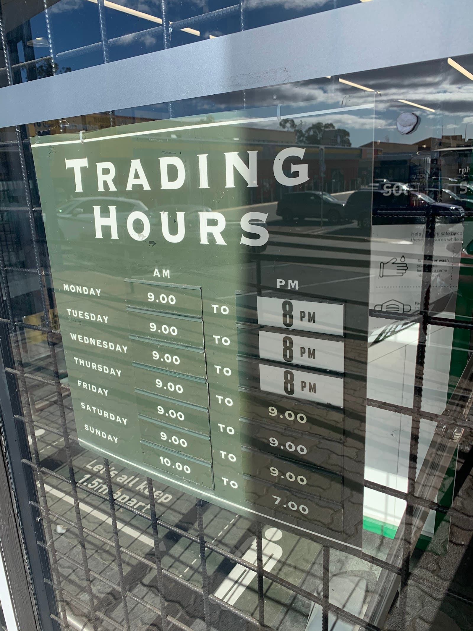 Dan Murphy's Tuggeranong — Tuggeranong, Canberra