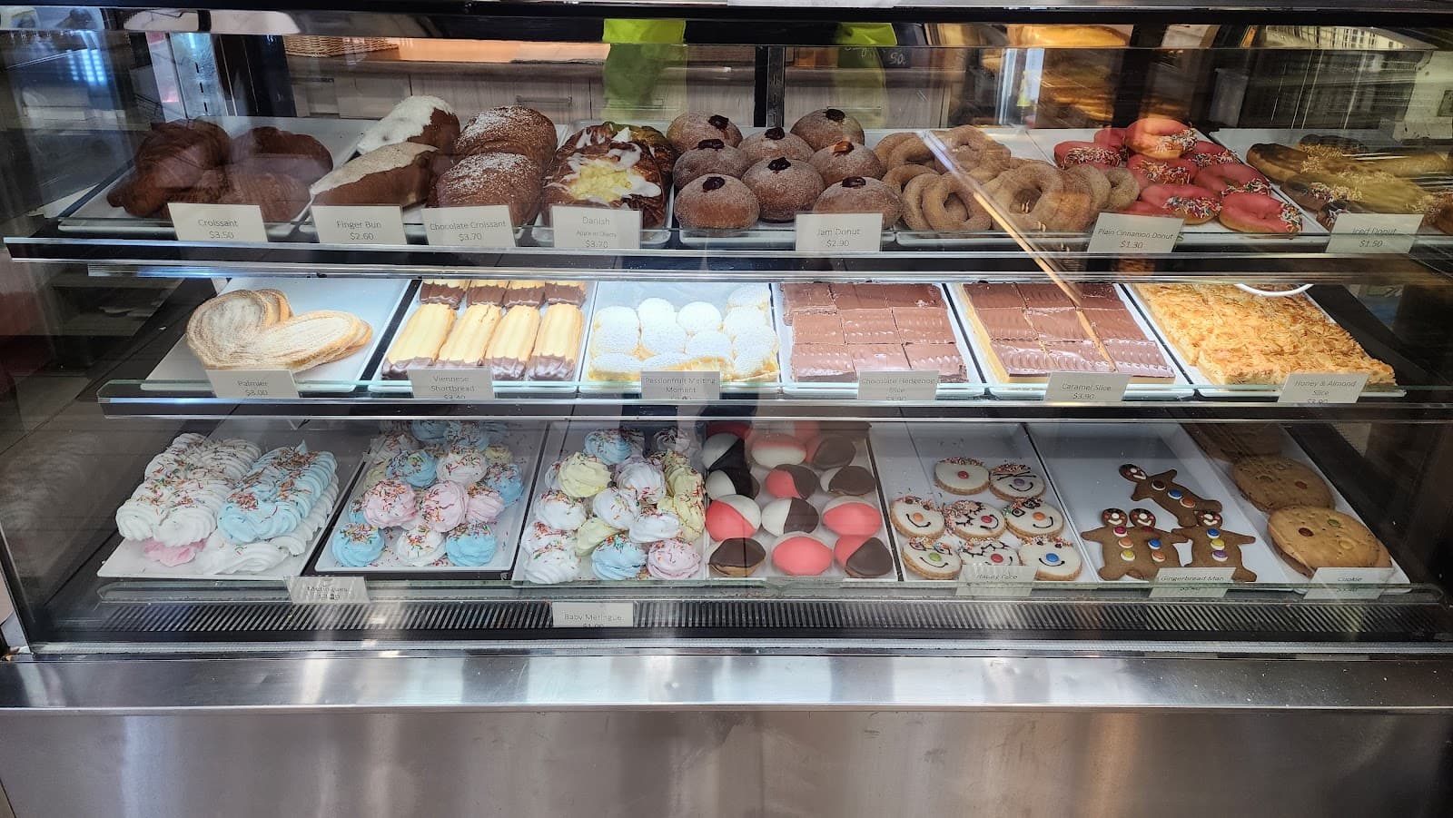 Golden Oven Bakery — Barton, Canberra