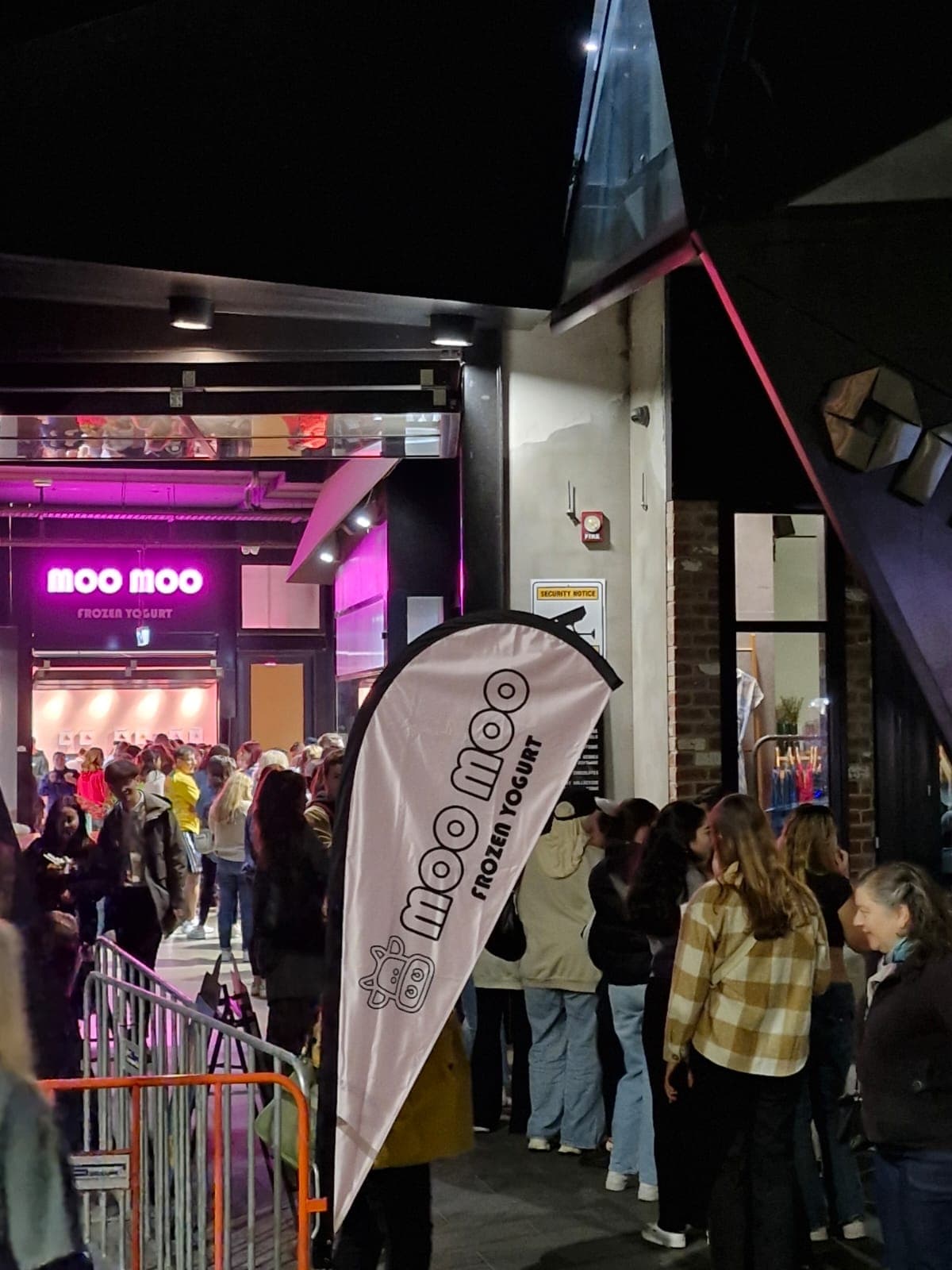 Moo Moo Frozen Yogurt — Braddon, Canberra