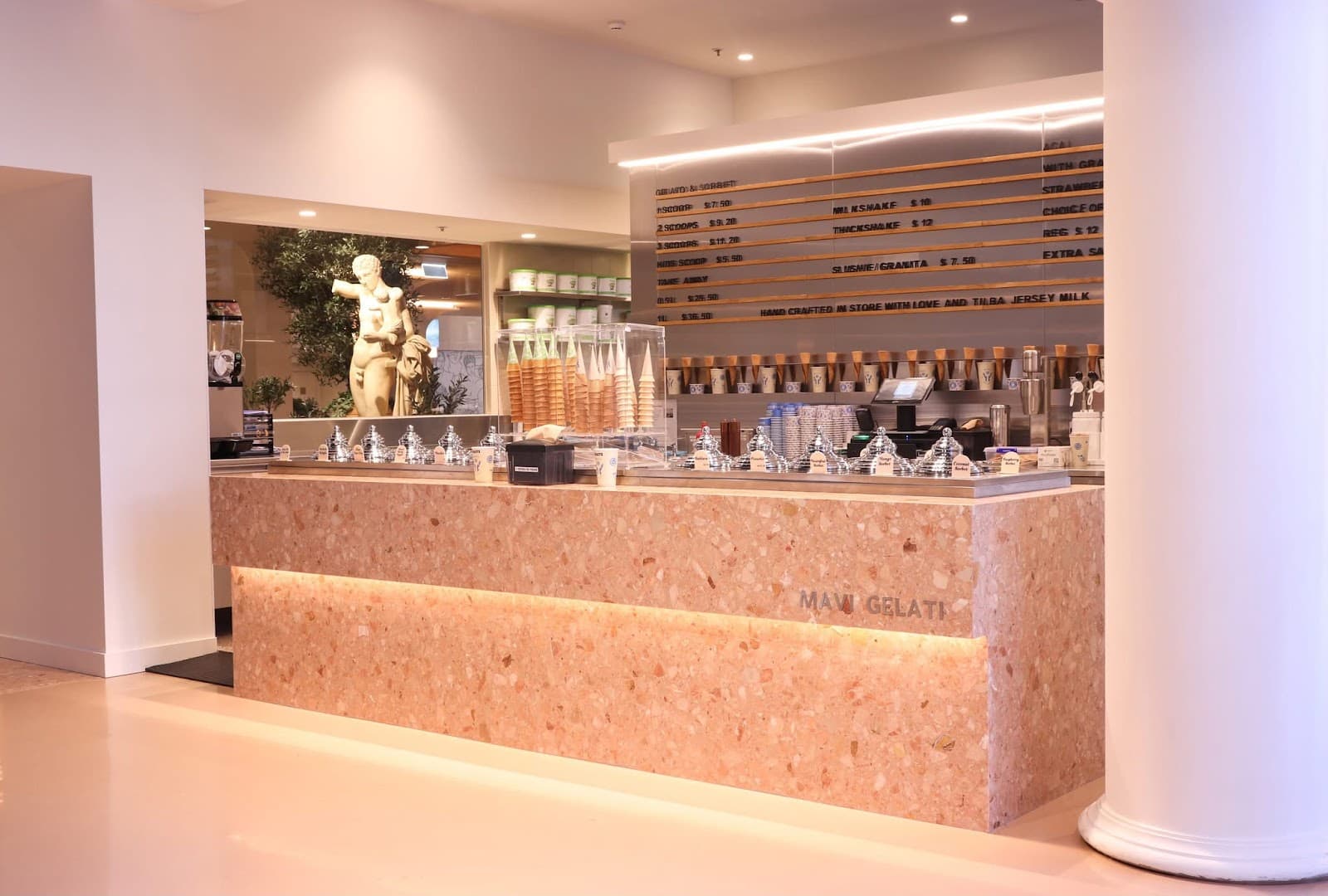 Mavi Gelati Hellenic Club — Woden, Canberra