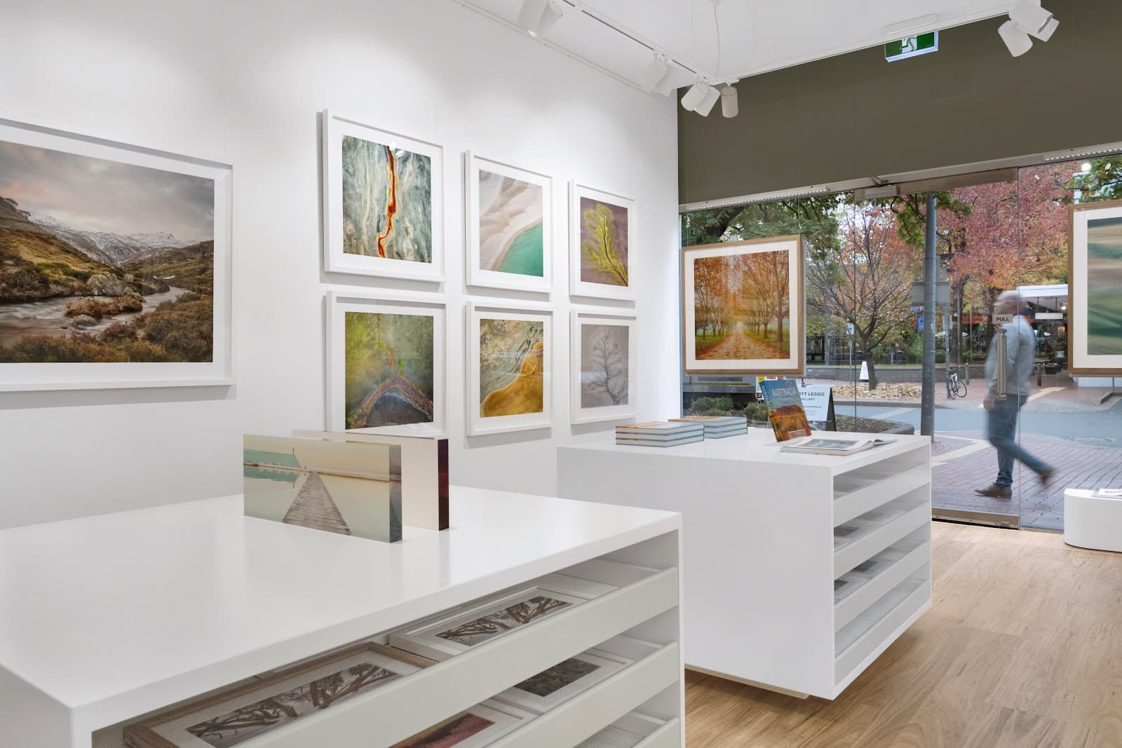 Scott Leggo Gallery — Fyshwick, Canberra