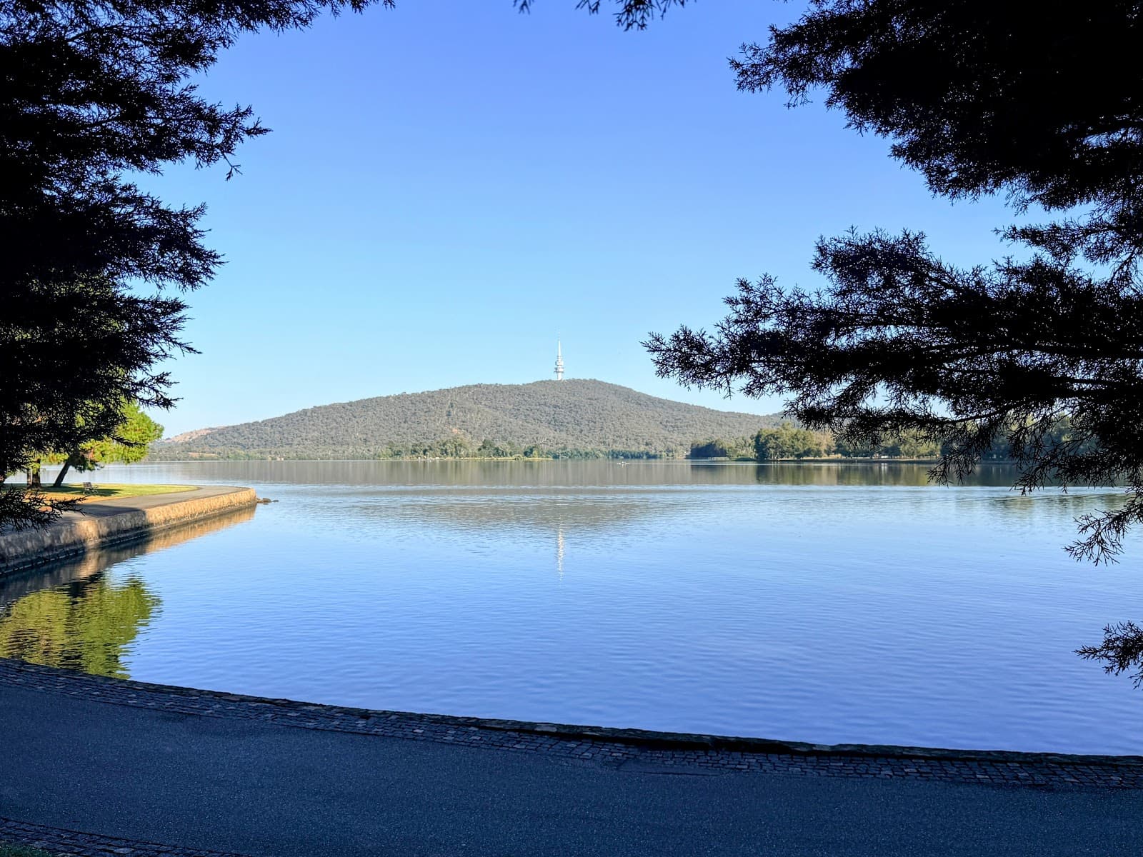 Lennox Gardens — Barton, Canberra