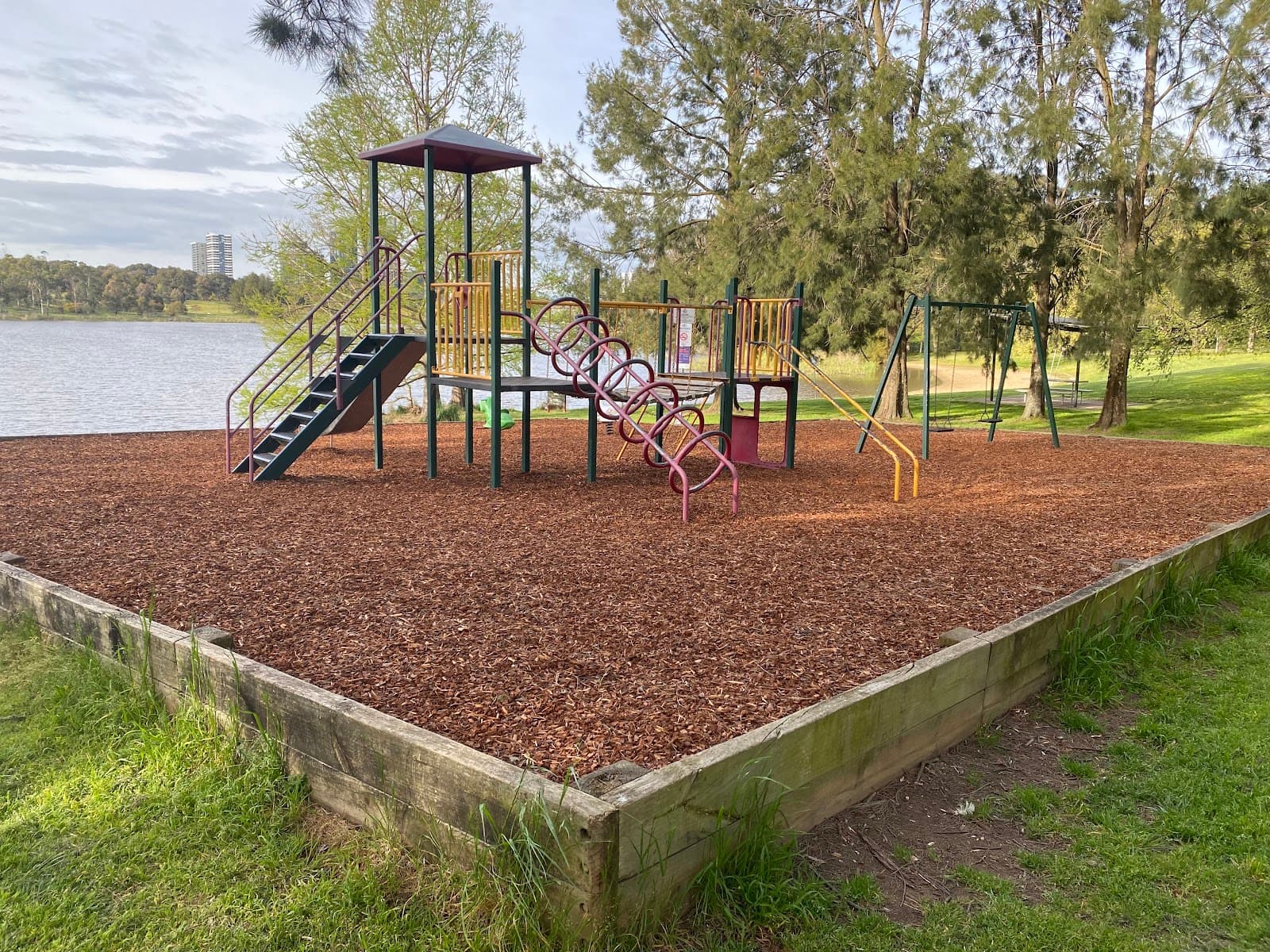 Diddams Close Playground — Belconnen, Canberra