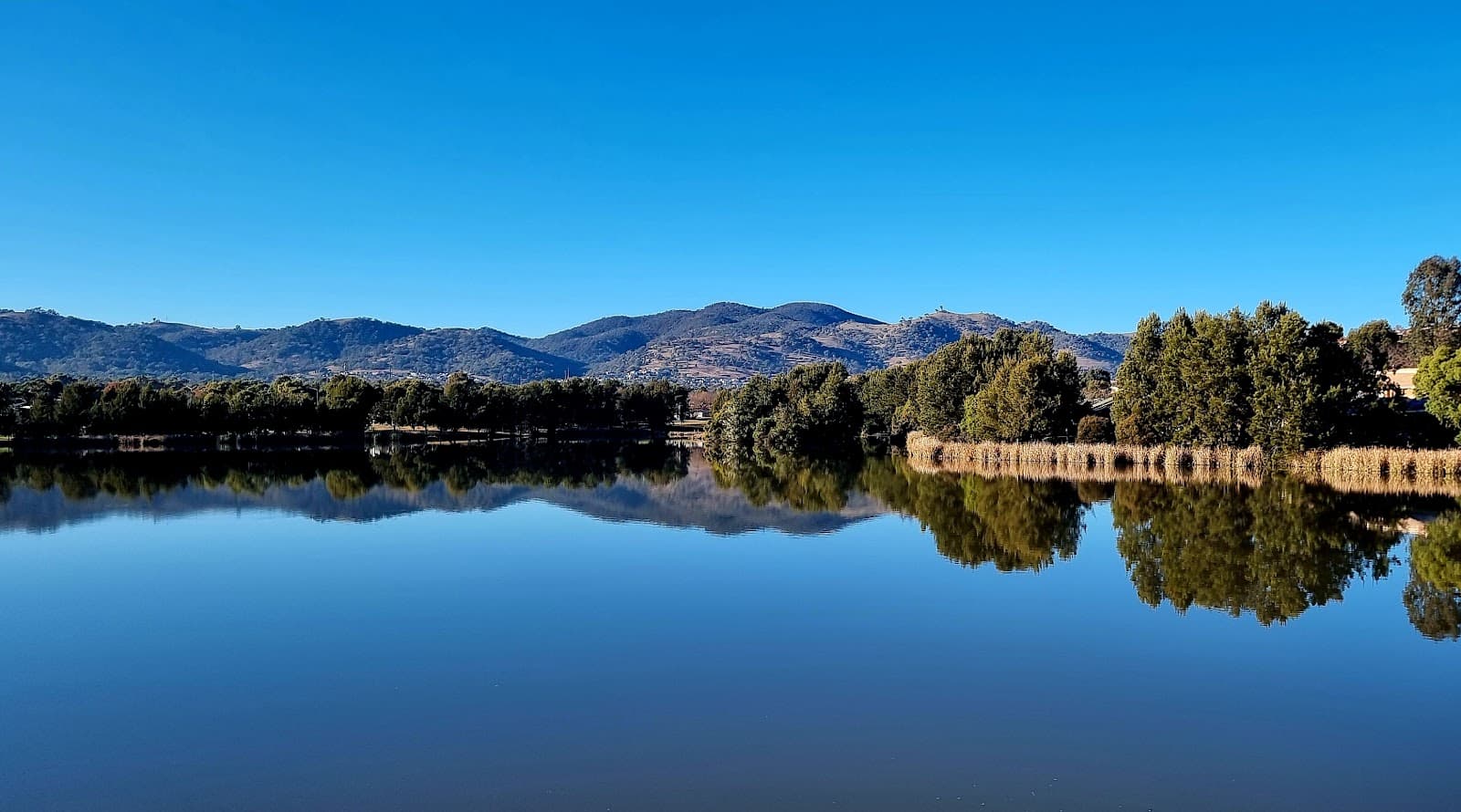 Point Hut Pond District Park — Tuggeranong, Canberra