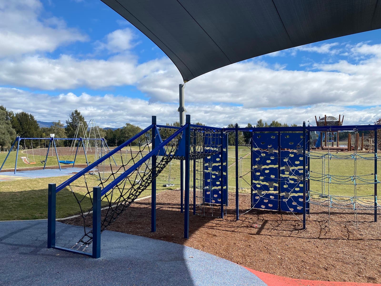 Point Hut Pond District Park — Tuggeranong, Canberra