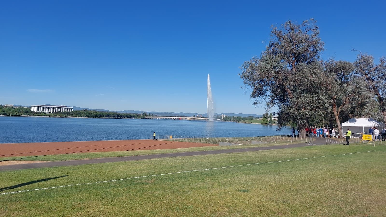 Rond Terrace — Barton, Canberra