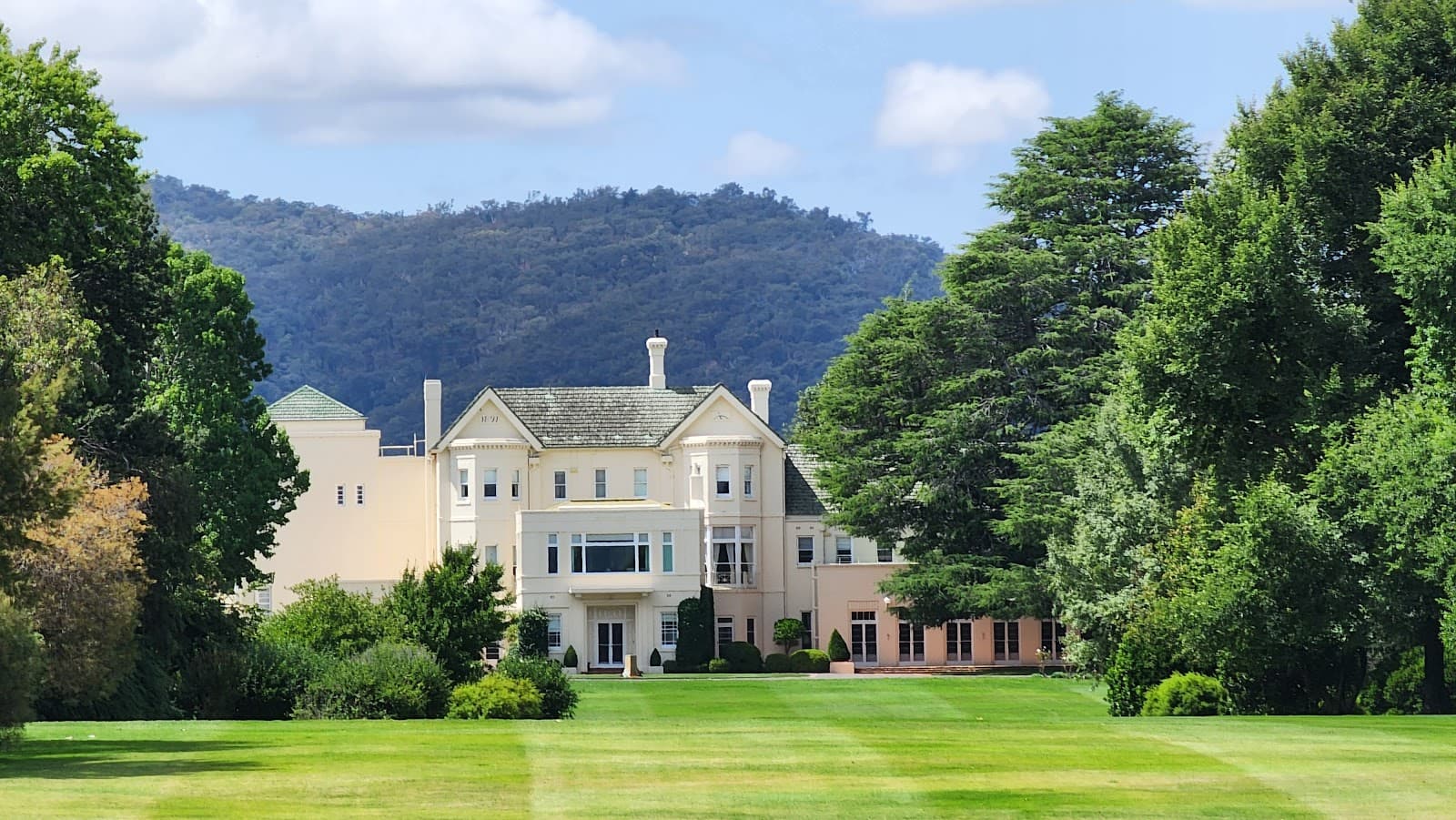 Government House Lookout — Fyshwick, Canberra