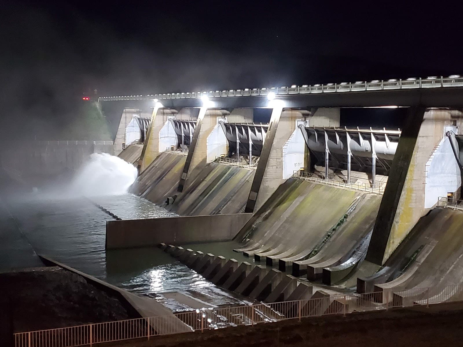 Scrivener Dam Lookout — Fyshwick, Canberra