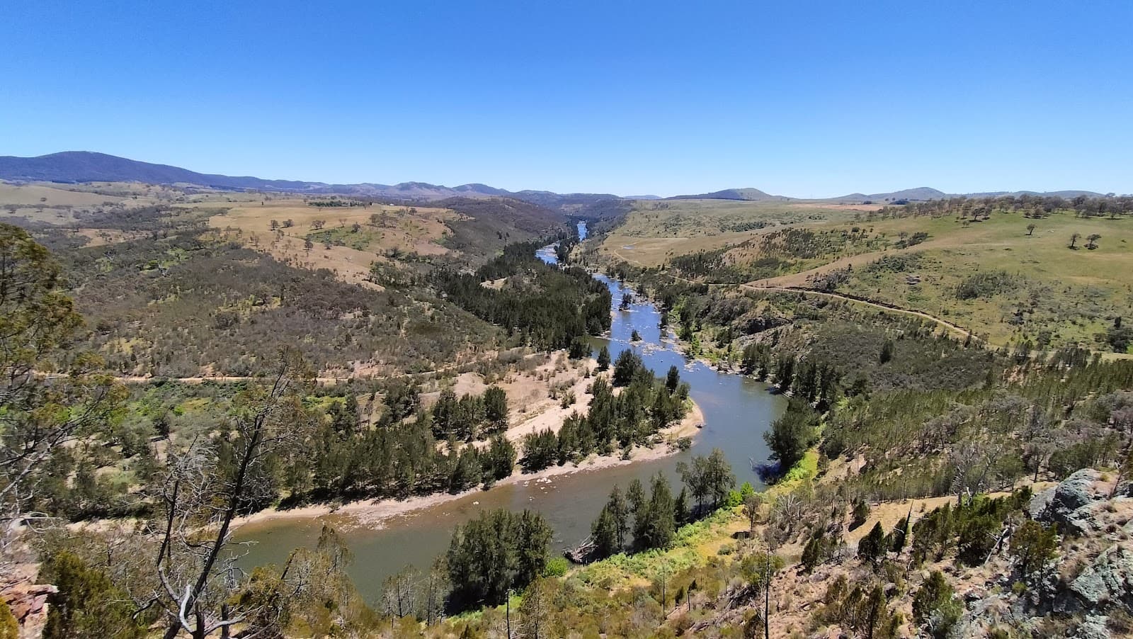 Murrumbidgee River Trekking Carpark — Belconnen, Canberra