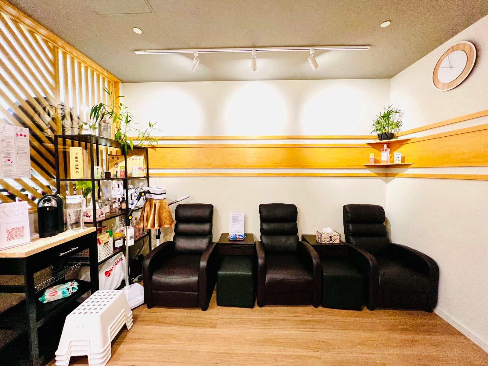 Magic Massage Canberra(Woden New) — Woden, Canberra