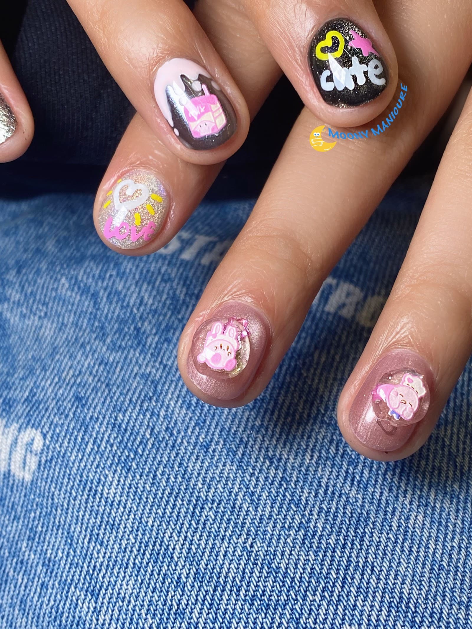 MOONY MASSAGE & MANICURE — Braddon, Canberra