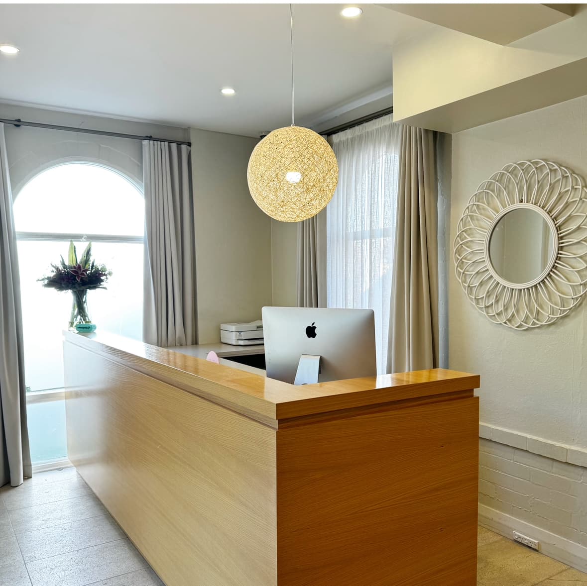 H2O SKIN + BODY — Manuka, Canberra