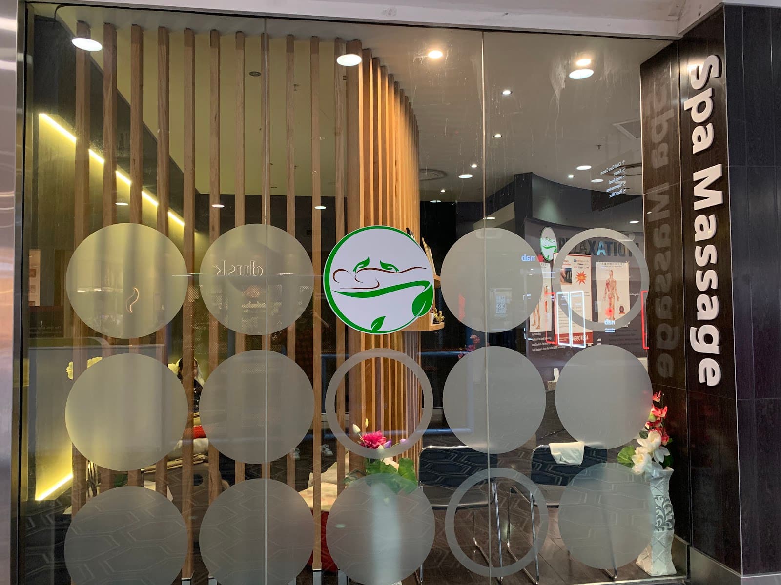 Spa Massage — Belconnen, Canberra