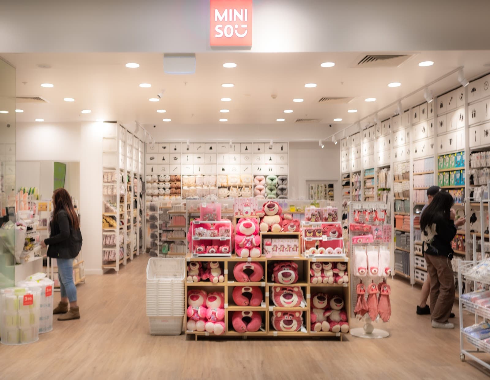 Majura Park Shopping Centre — Fyshwick, Canberra