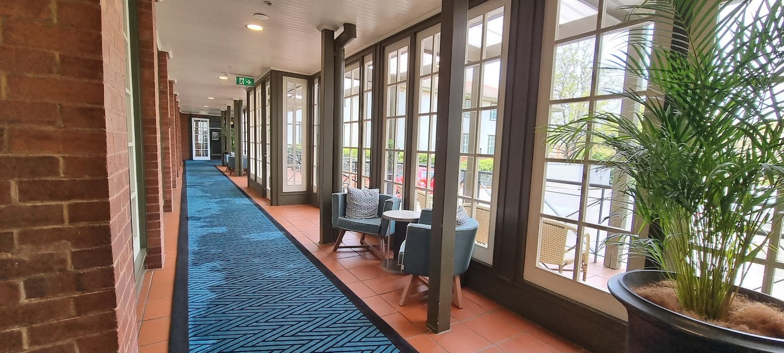 Hotel Kurrajong Canberra — Tuggeranong, Canberra