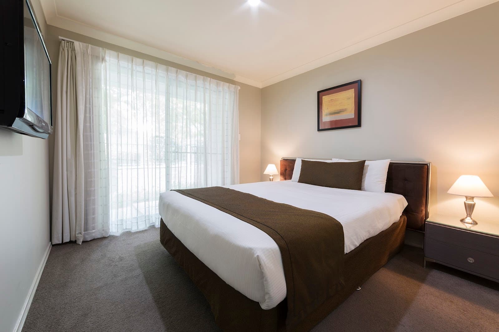 Pinnacle Apartments Canberra — Fyshwick, Canberra