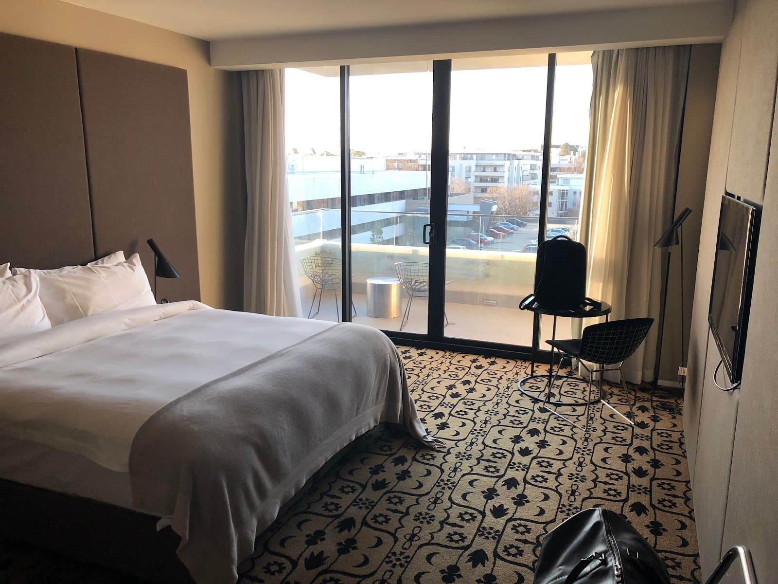 Burbury Hotel Canberra — Fyshwick, Canberra