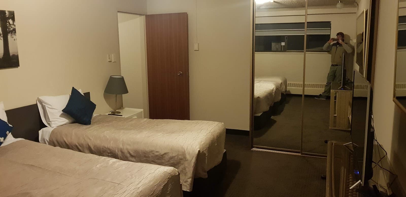 Belconnen Way Hotel & Serviced Apartments — Belconnen, Canberra
