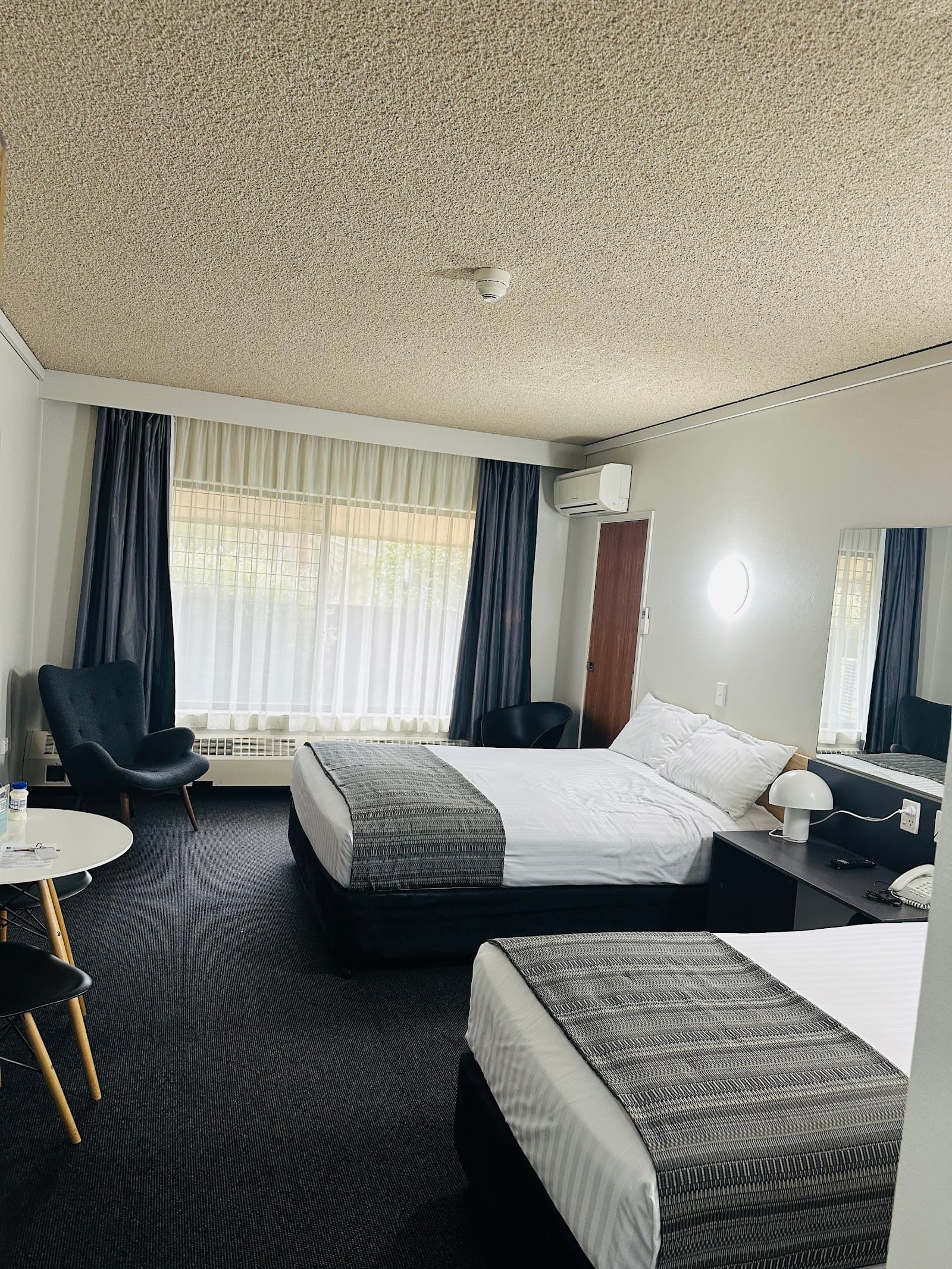 Belconnen Way Hotel & Serviced Apartments — Belconnen, Canberra