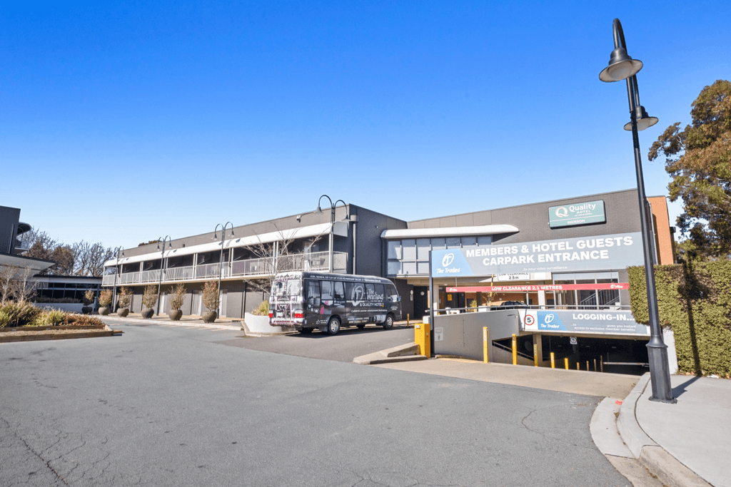 Quality Hotel Dickson — Gungahlin, Canberra