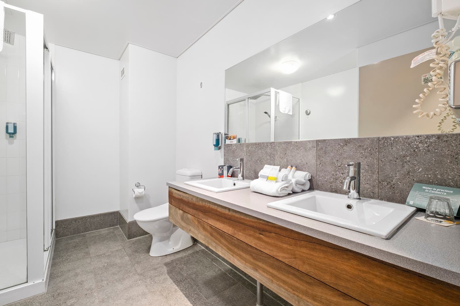 Quality Hotel Dickson — Gungahlin, Canberra