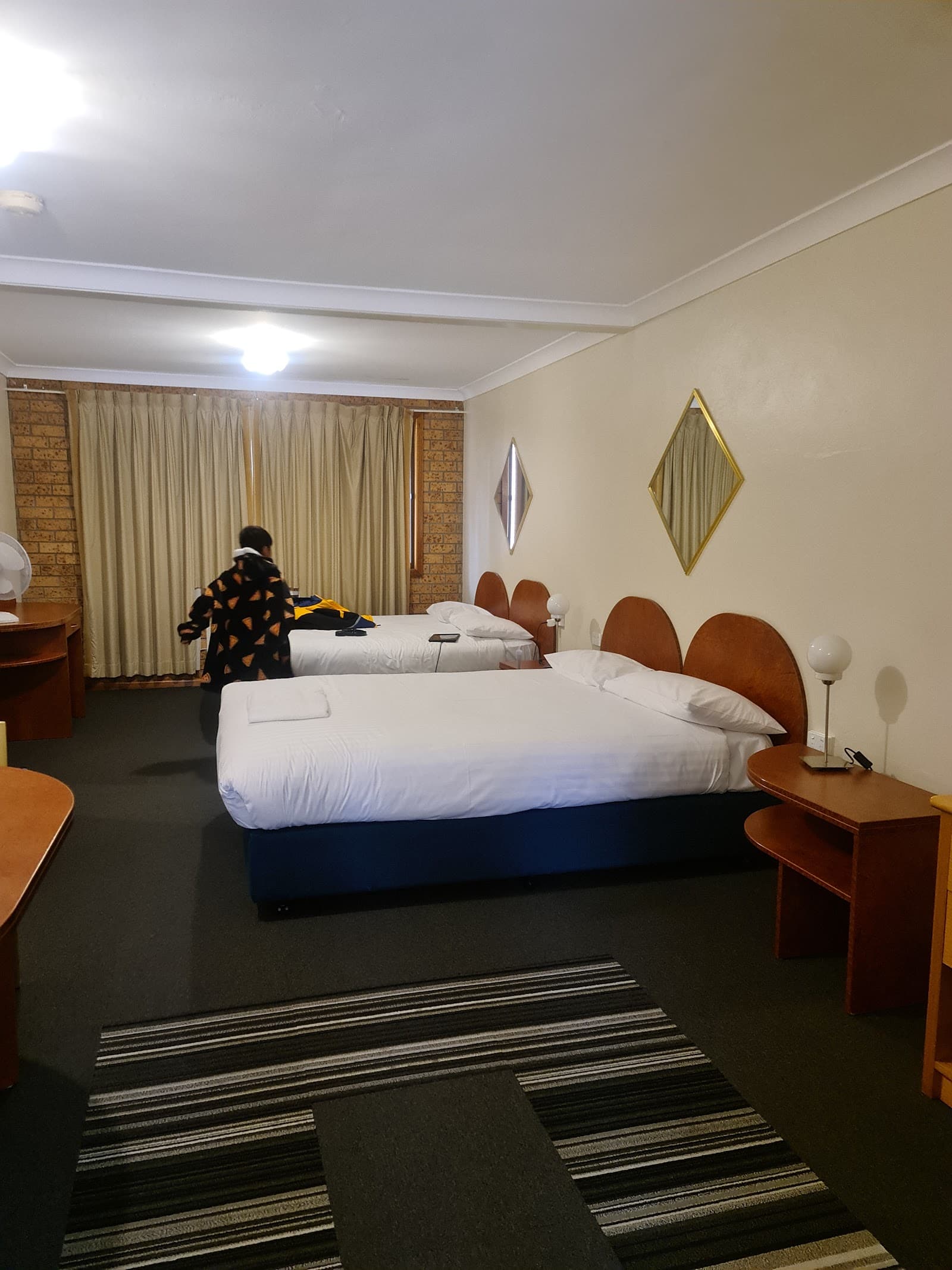 Canberra Lyneham Motor Inn — Gungahlin, Canberra