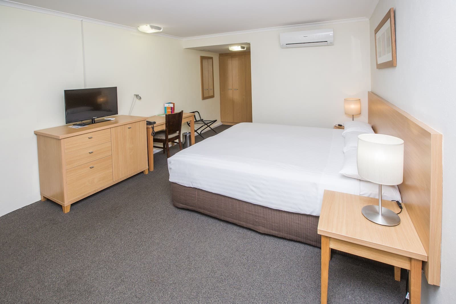 ibis Styles Canberra Eaglehawk — Gungahlin, Canberra