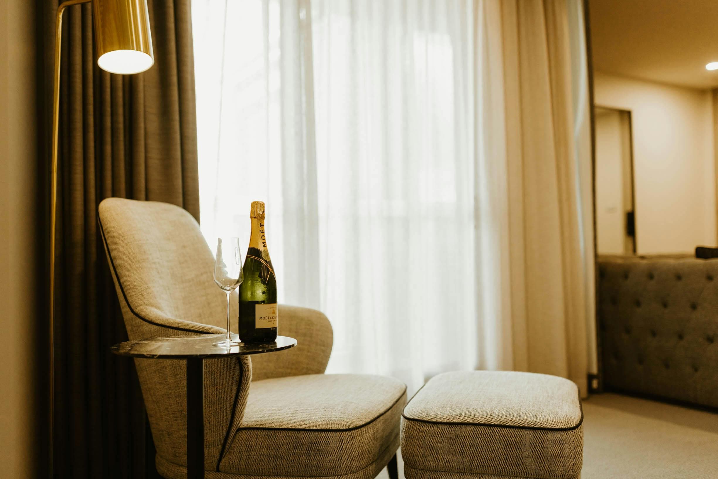 Deco Hotel Canberra